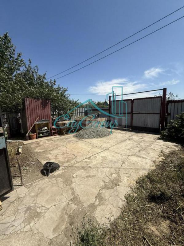 Продаётся уютный садовый участок площадью 7,7 соток с небольшим домом. - Орск