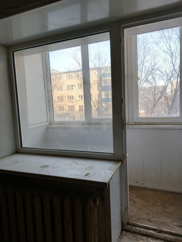 Продается 2-комнатная под ремонт. - Новотроицк