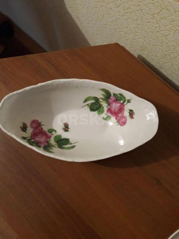 Посуда новая -первое плоское -30 см, второе глубокое -30 см, 400 руб одно, глубоких 2 шт., третье фо - Орск