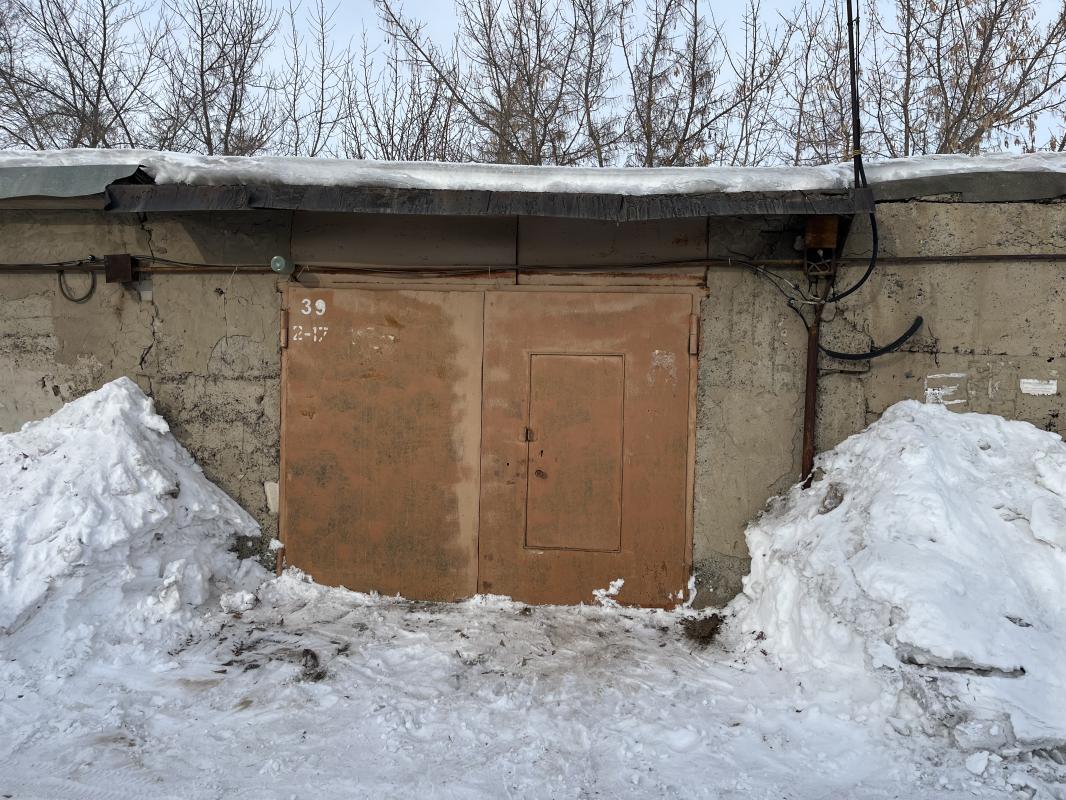 Продам классный гараж с большими воротами. - Новотроицк