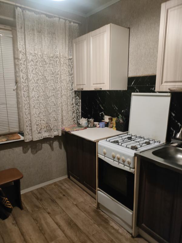 Продаётся уютная двухкомнатная квартира общей площадью 44 квадратных метра, расположенная на верхнем - Новотроицк