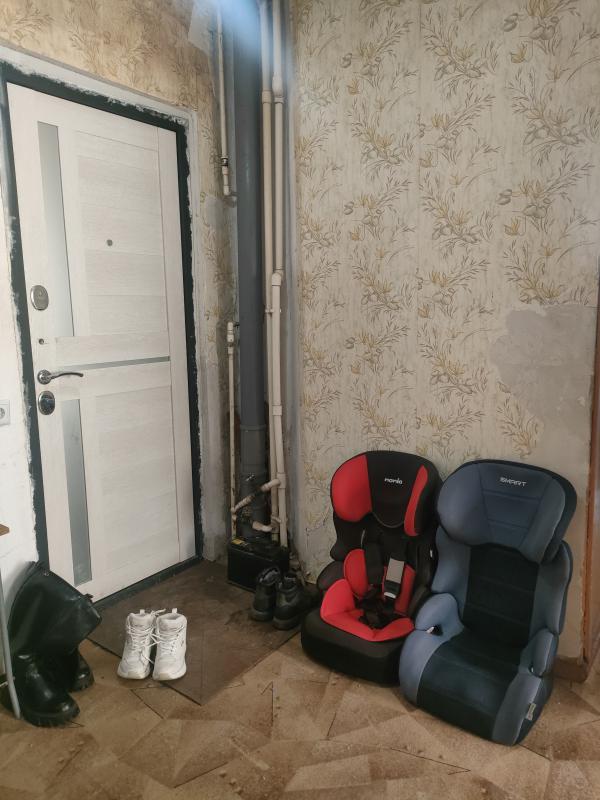 Продаётся уютная трехкомнатная квартира общей площадью 61.3 квадратных метра, расположенная на треть - Новотроицк