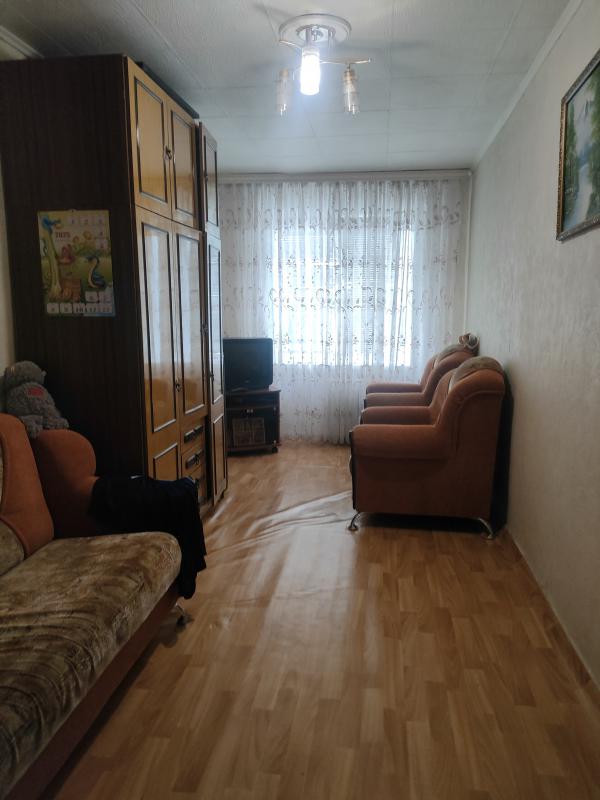 Продаётся уютная двухкомнатная квартира площадью 43.8 квадратных метров на пятом этаже пятиэтажного - Новотроицк