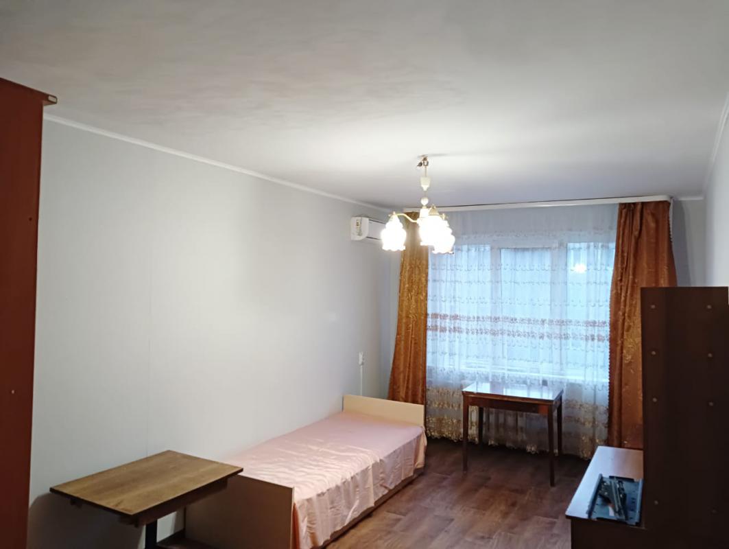 Сдается 2-х комнатная квартира на длительный срок. - Новотроицк