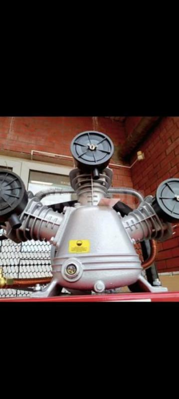 Куплю воздушный компрессор на 380Вольт сбольшим объёмом литража, типа производственный, ваши вариант - Орск