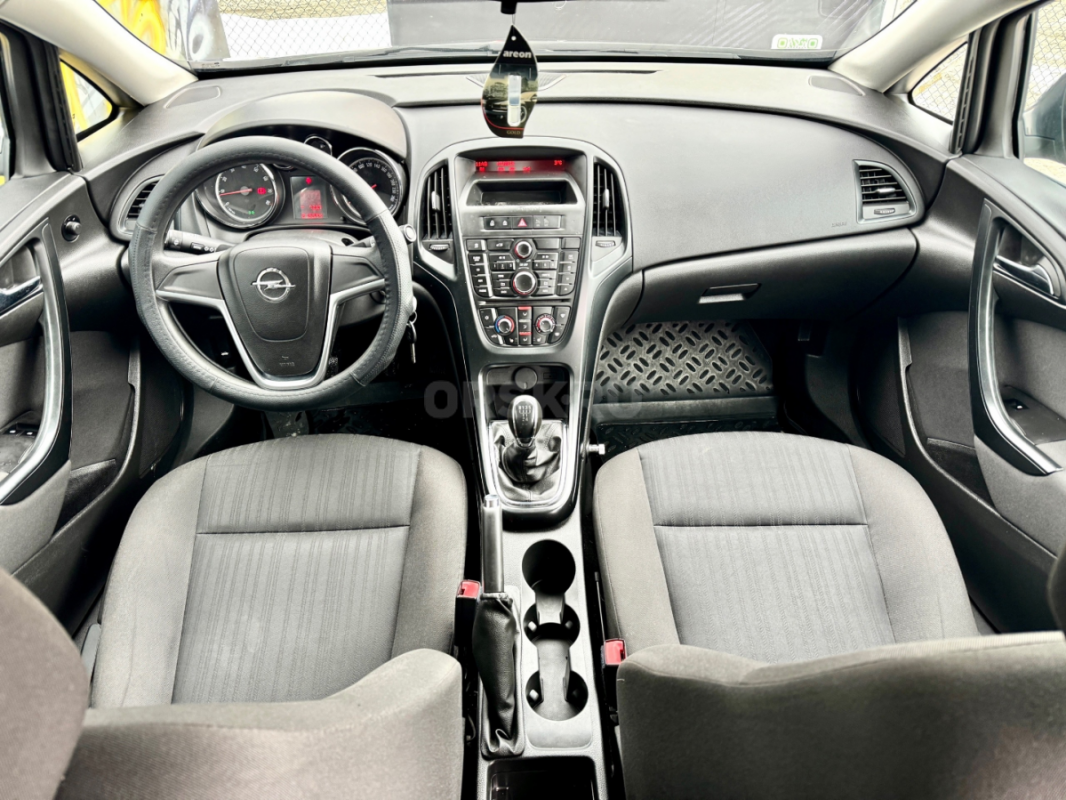 В продаже OPEL ASTRA 2013 года. - Орск