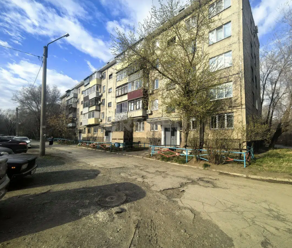 Продам 1-ю квартиру в развитом районе города по адресу: ул. - Орск