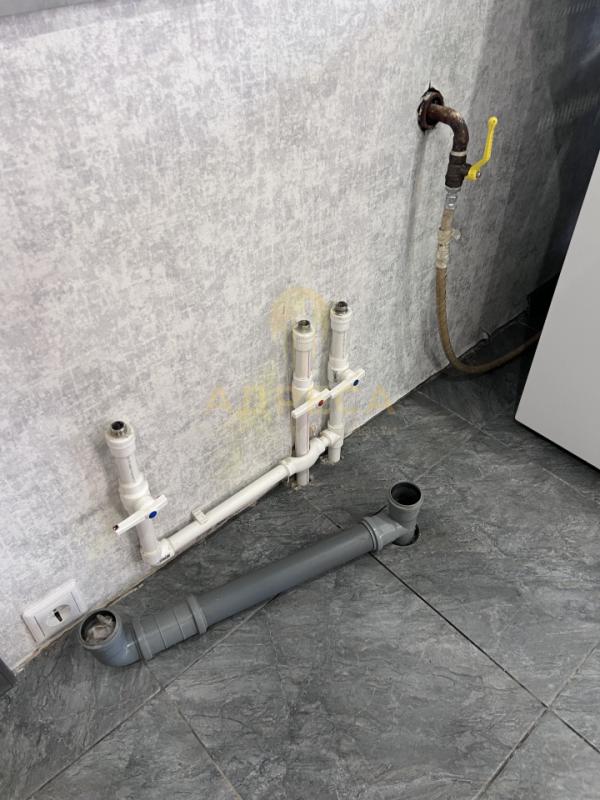 Продаётся просторный и надёжный дом для большой семьи, со всей необходимой инфраструктурой для комфо - Ленина