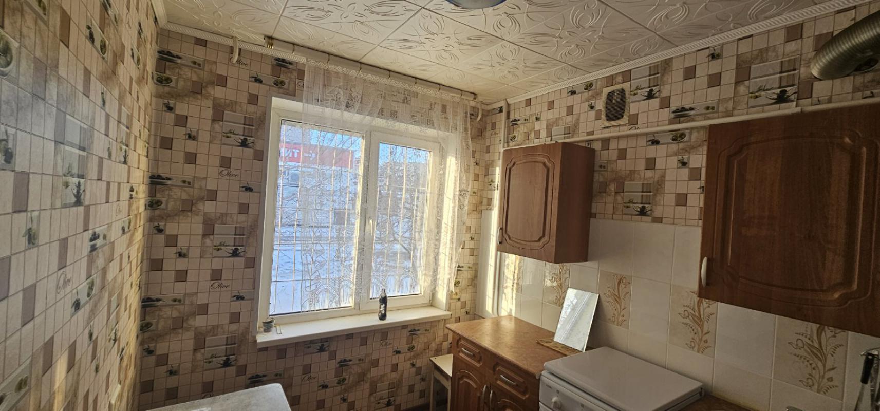 Предлагается к покупке однокомнатная квартира, по адресу пр Металлургов д. 36
Общая площадь 30 кв м2 - Новотроицк