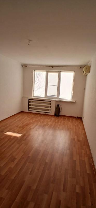 ОБРАТИТЕ ВНИМАНИЕ КВАРТИРА С ХОРОШИМ РЕМОНТОМ БЕЗ ВЛОЖЕНИЙ .!!!!!!!!! - Новотроицк