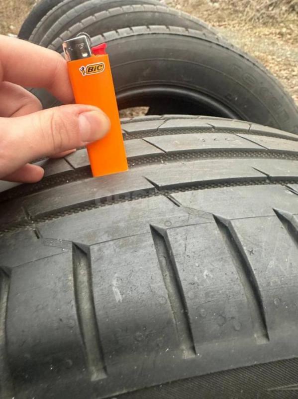 Nokian Tyres Hakka Black 2 SUV
255/55 R19 60H

5 шин - 2 новые / практически новые (первые 4 фото - Орск