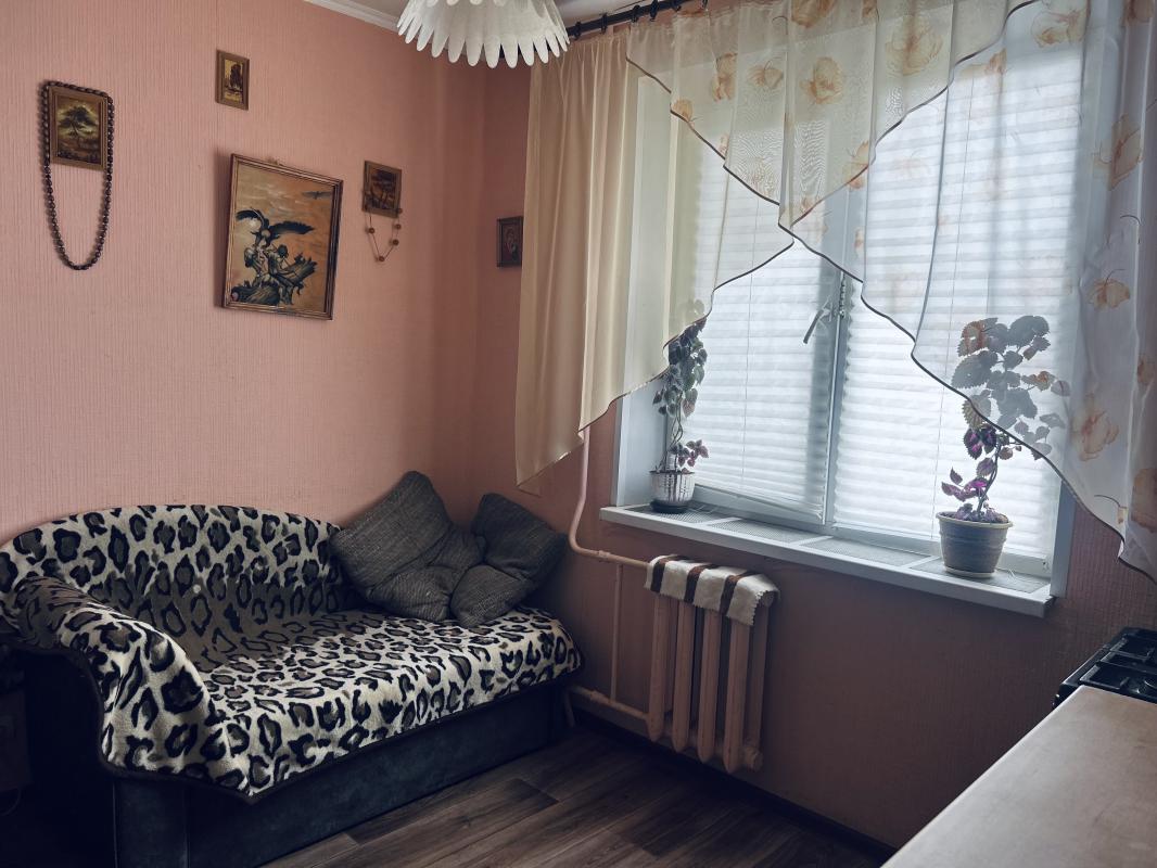 Собственник
Продается 1 комнатная квартира,очень теплая, улучшенной планировки. - Новотроицк