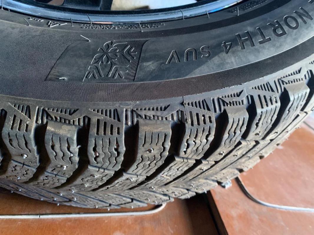 Продам колеса в сборе 225/65/17 разболтовка 5*114,3 резина Мишлен зима без и ремонта - Новоорск