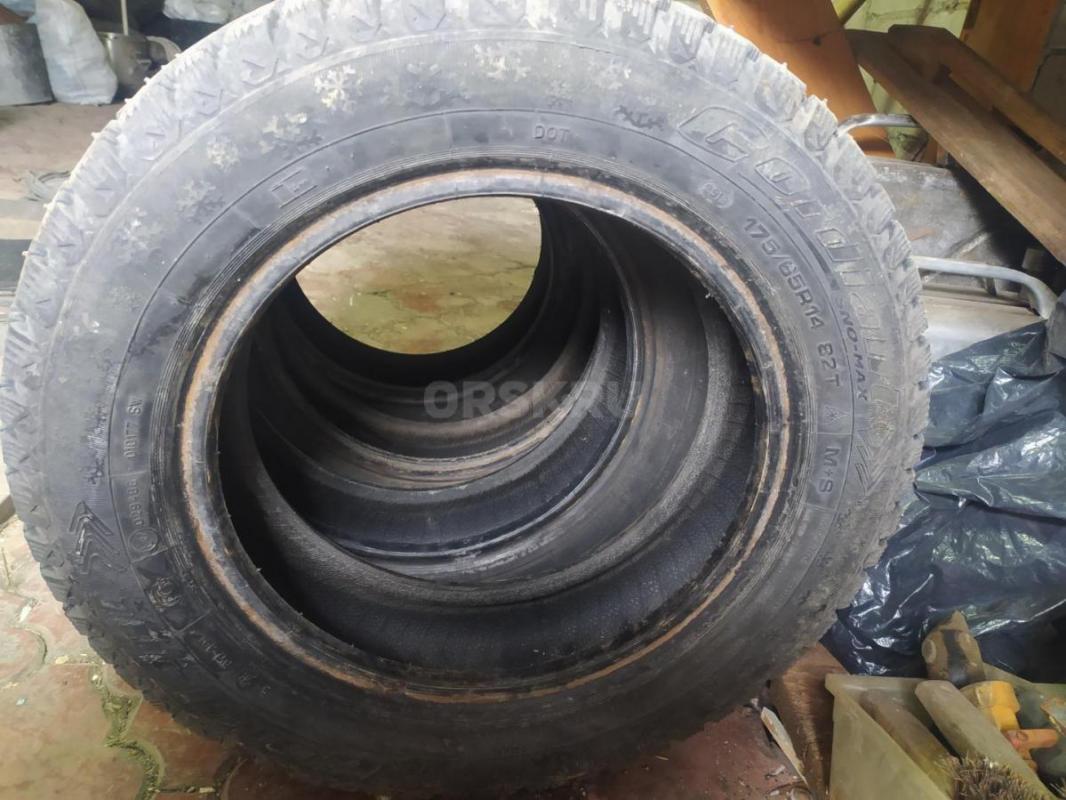 Продам парные баллоны R 14 в хорошем состоянии. 2 шт 175/65R14 и 2 шт 180/60 R14. - Новотроицк