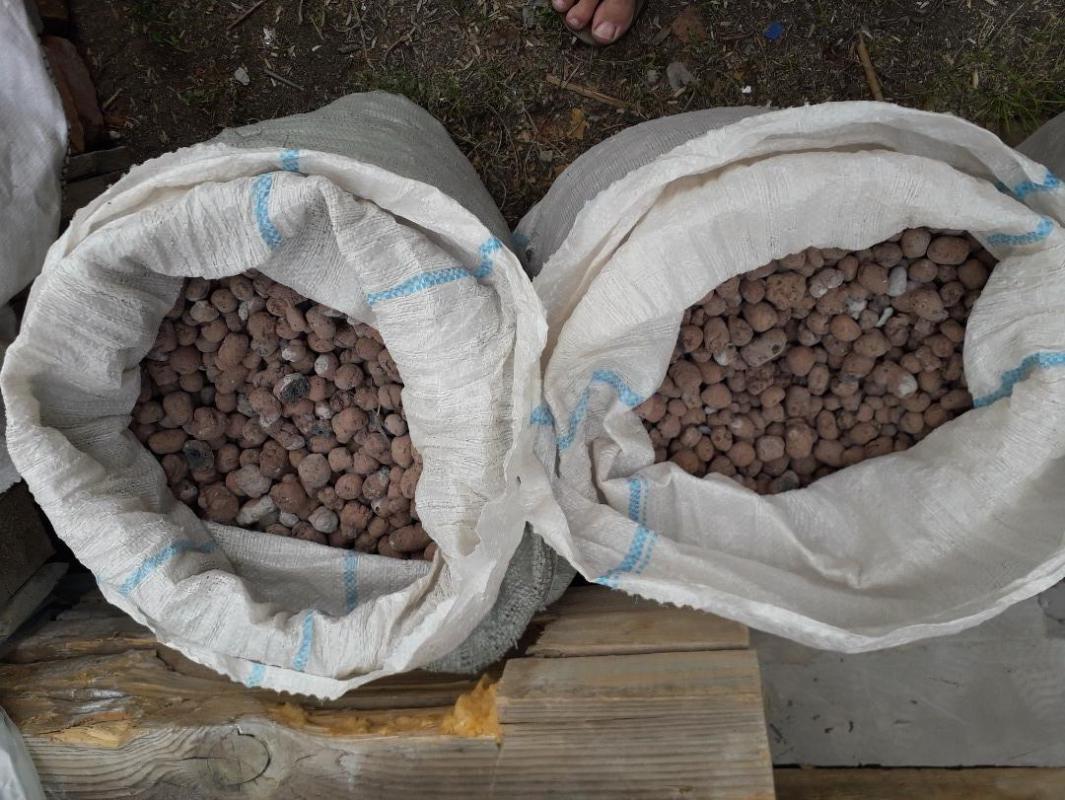 Керамзит бу, примерно 505 кг, возможно наличие сора от раствора, фракция разная в основном 10-20, 12 - Орск