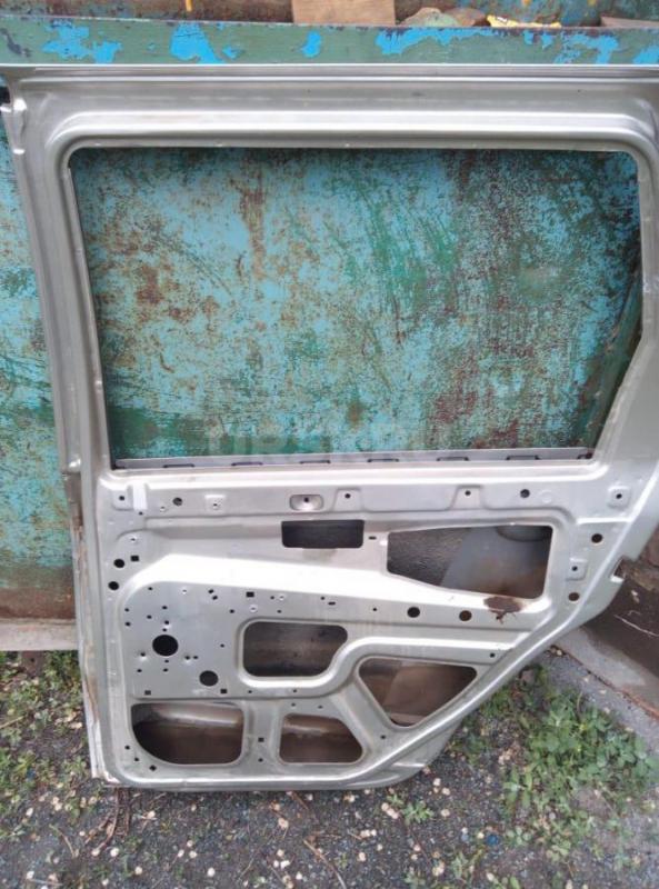 Продам правую заднюю дверь (б/у) для ваз лада калина за 10 тыс.р. - Орск