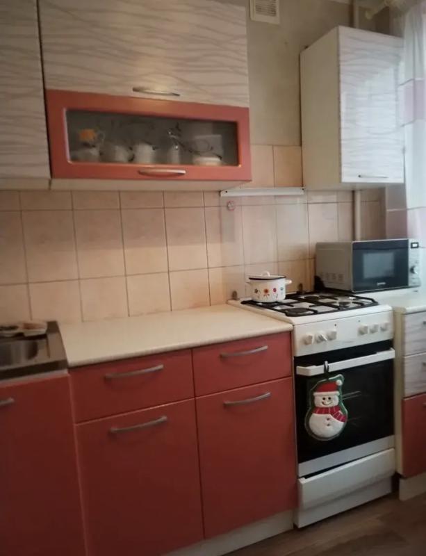 Продам двухкомнатную квартиру (распашонка). - Новотроицк