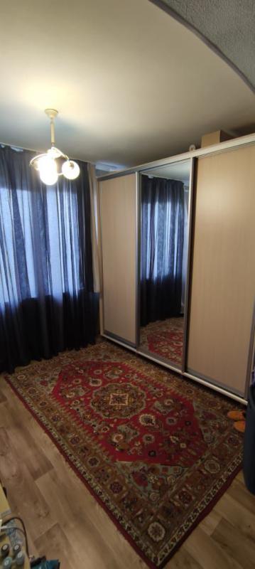 Сдам 2-х комнатную квартиру переделанную с 3-х комнатной, всё необходимое для проживания есть( мебел - Новотроицк