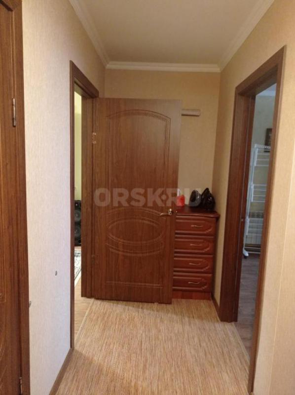 Продам 3-х комнатную квартиру в районе Тбилисская, отличный район с развитой инфраструктурой, раздел - Орск