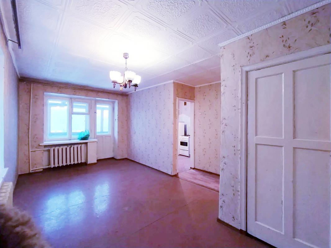 ВНИМАНИЕ, ПРОДАЁТСЯ 1 - КОМНАТНАЯ КВАРТИРА, НА 2 ЭТАЖЕ, В КИРПИЧОМ ДОМЕ, В ЦЕНТРЕ ГОРОДА! - Новотроицк