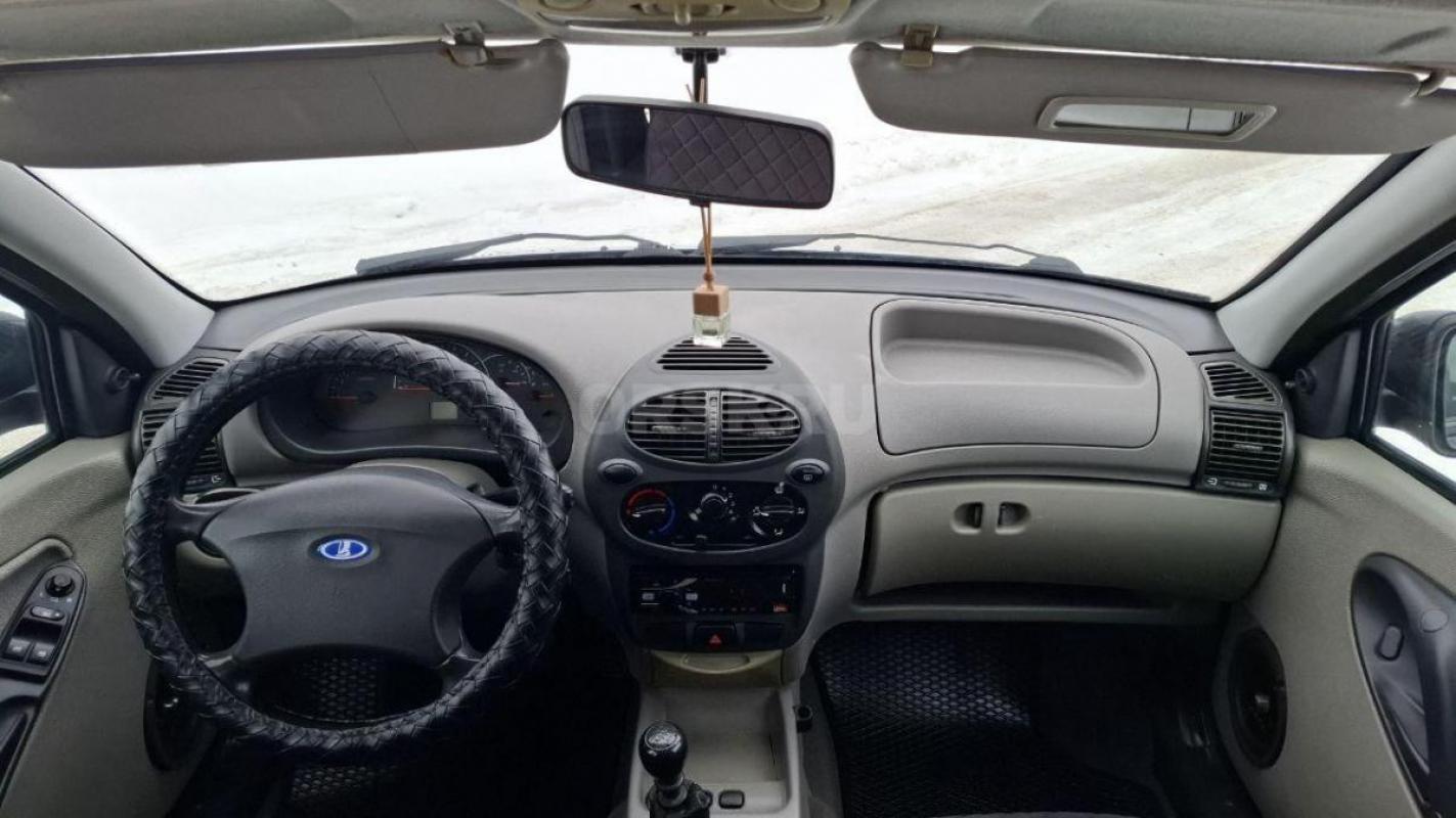 Продам Лада Калина в хорошем состоянии, имеется: ЭУР, стеклоподъёмники, противотуманки, сигнализация - Орск