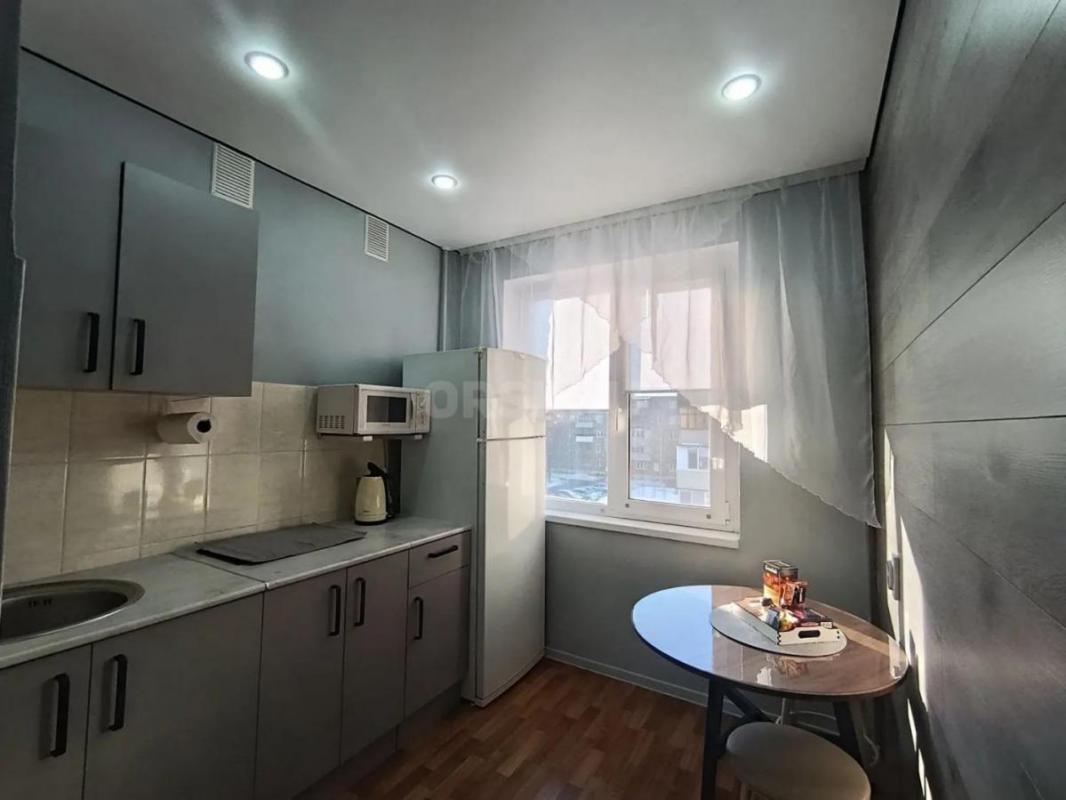 Сдается однокомнатная квартира в центре города в шаговой доступности рынок Авангард,врачебно- физкул - Орск