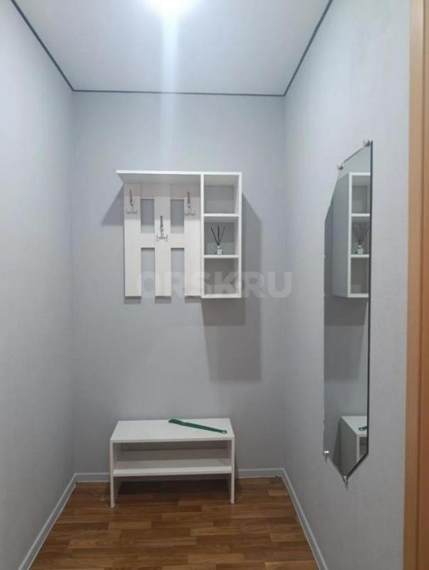 Сдается однокомнатная квартира в центре города в шаговой доступности рынок Авангард,врачебно- физкул - Орск