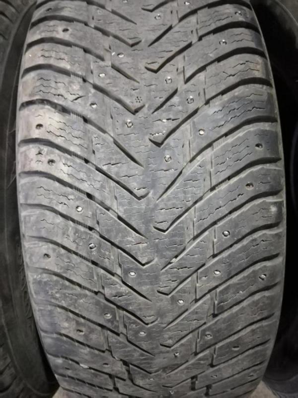 Продам комплект зиней резины б /у ходил один сезон. - Новотроицк