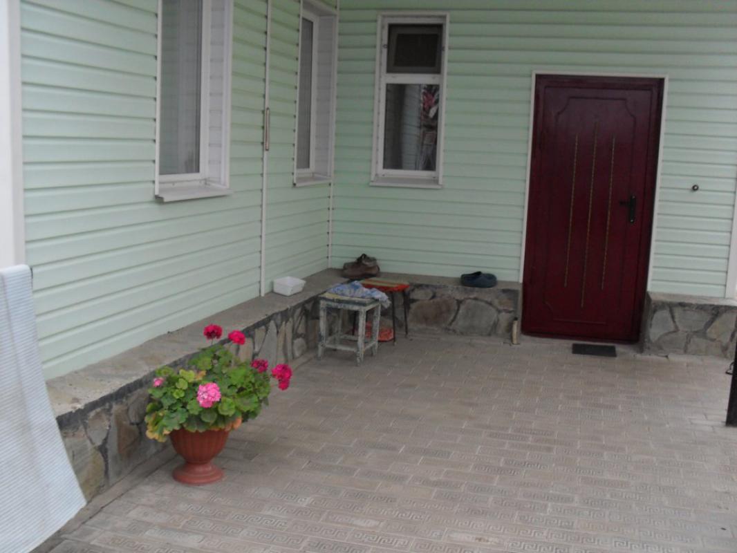 Продаётся дом S=78,2м2 с центральной канализацией. - Гай