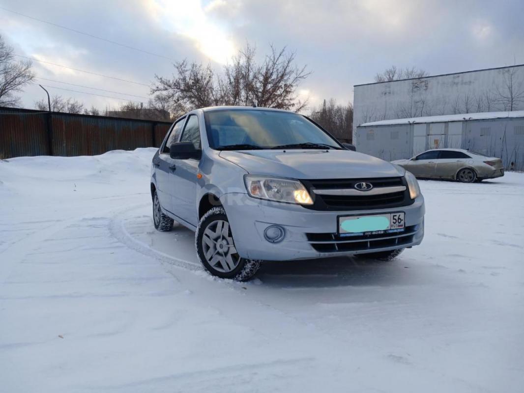 Лада Гранта  2013 год в отличном состоянии. - Орск