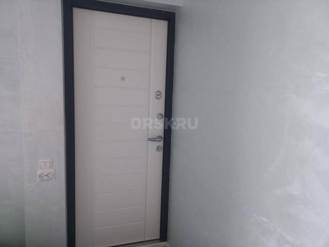 В продаже 3х комнатная квартира, расположенная на 4 этаже 5 этажного панельного дома, по адресу: ул. - Орск