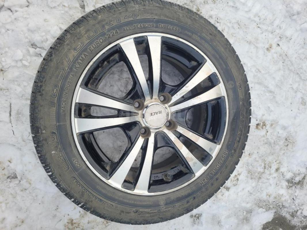 продам летние шины на литых дисках р14 стояли на приоре - Орск