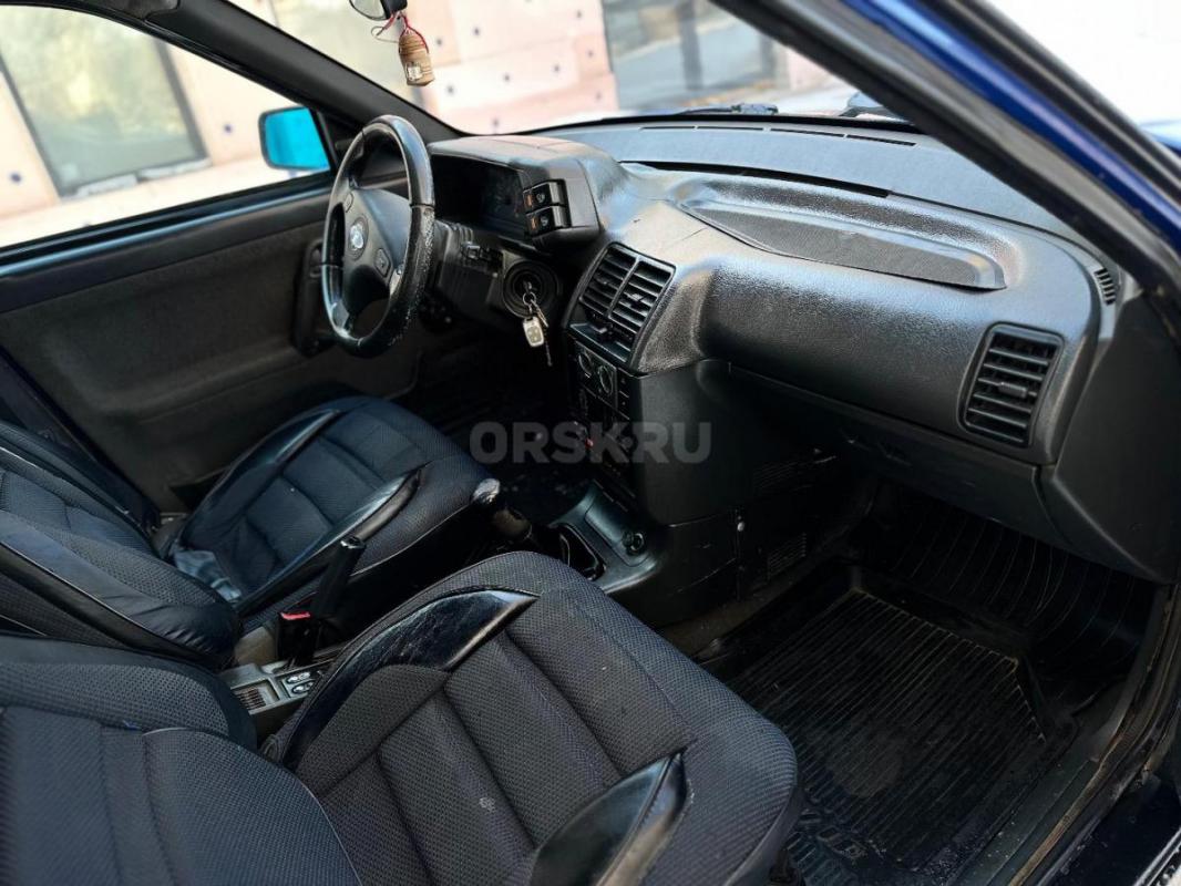 Продам ваз 2111 в кузове (универсал)
4 собственника
Двигатель 8кл работает отлично
КПП как новая - Орск