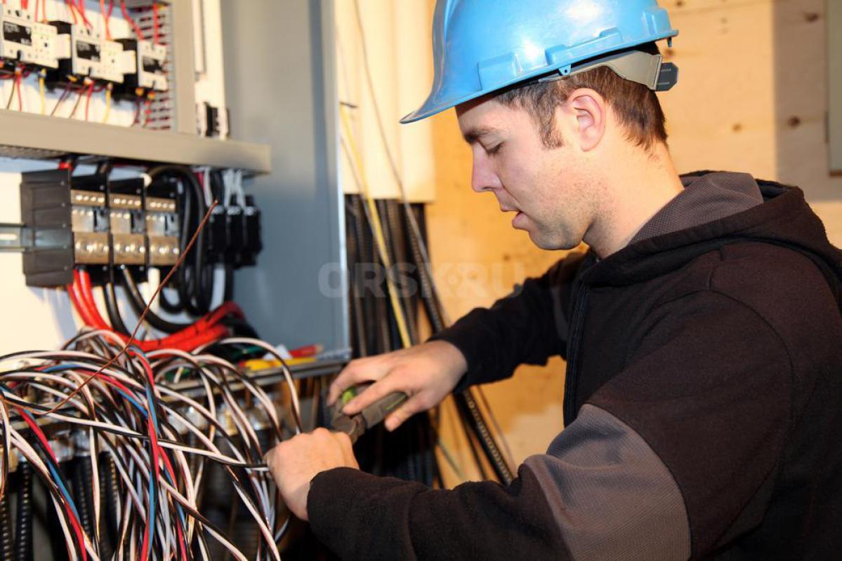 Вакансия Электрик.. - Орск