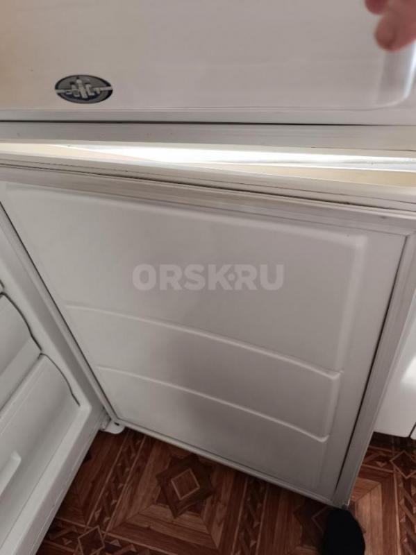 Холодильник Орск с морозильное камерой 3 полки) в отличном состоянии - Орск