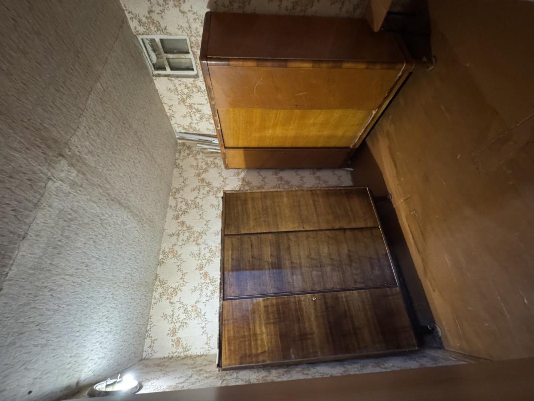 Сдам 3-х комнатную квартиру, маломерка, 3 комната сделана как кладовая, на длительный срок. - Новотроицк