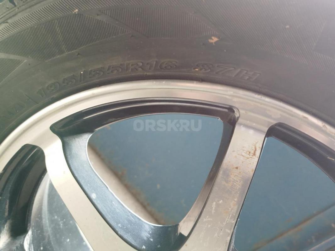 Продам летнюю резину на литых дисках. - Орск