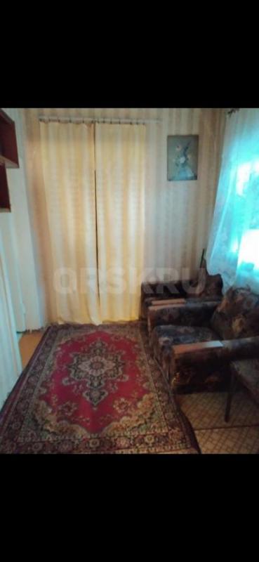 Продается добротный,благоустроенный, уютный дом состоящий из двух домов( 1 каркасный и 2 кирпичный) - Орск