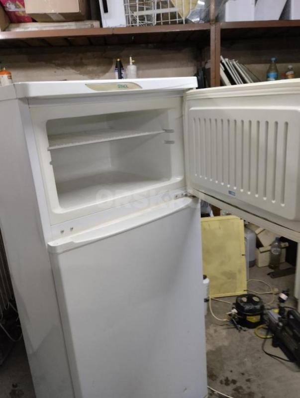 Продается холодильник  Стинол 242Q.002. - Новотроицк