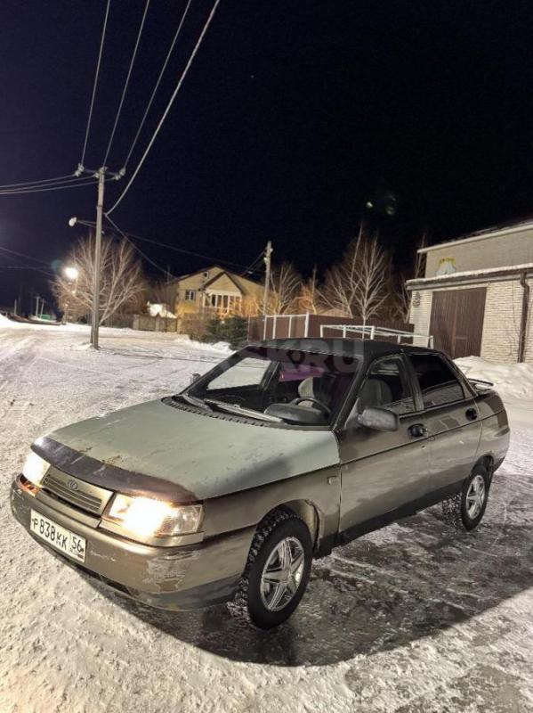 Продам ВАЗ 2110 2001 года (инжектор), автомобиль на уверенном ходу, двигатель и коробка без нарекани - Орск