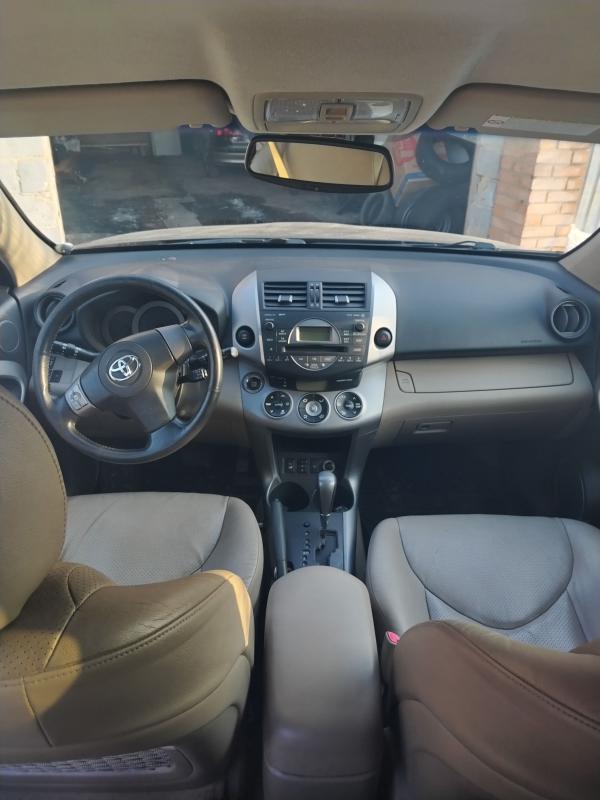 Продам ТОЙОТА РАВ 4 2006г, максимальная комплектация, без гнили и рыжиков, кнопка старт стоп, климат - Гай