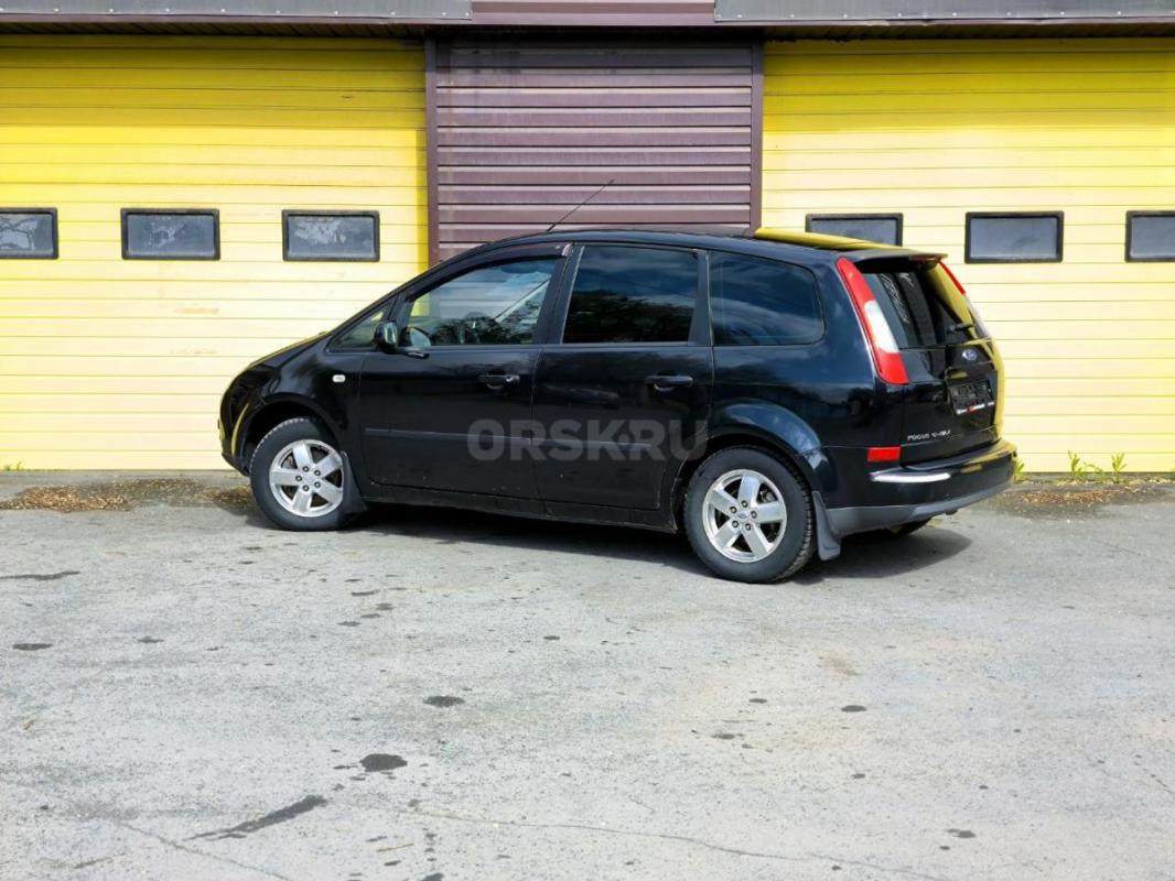 Двигатель 1.8
 Два комплекта колëс
 Юредически чист
 Полный комплект ключей

 Предоставим полно - Орск