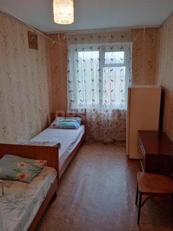 Сдам 4-х комнатную квартиру по ул. - Орск