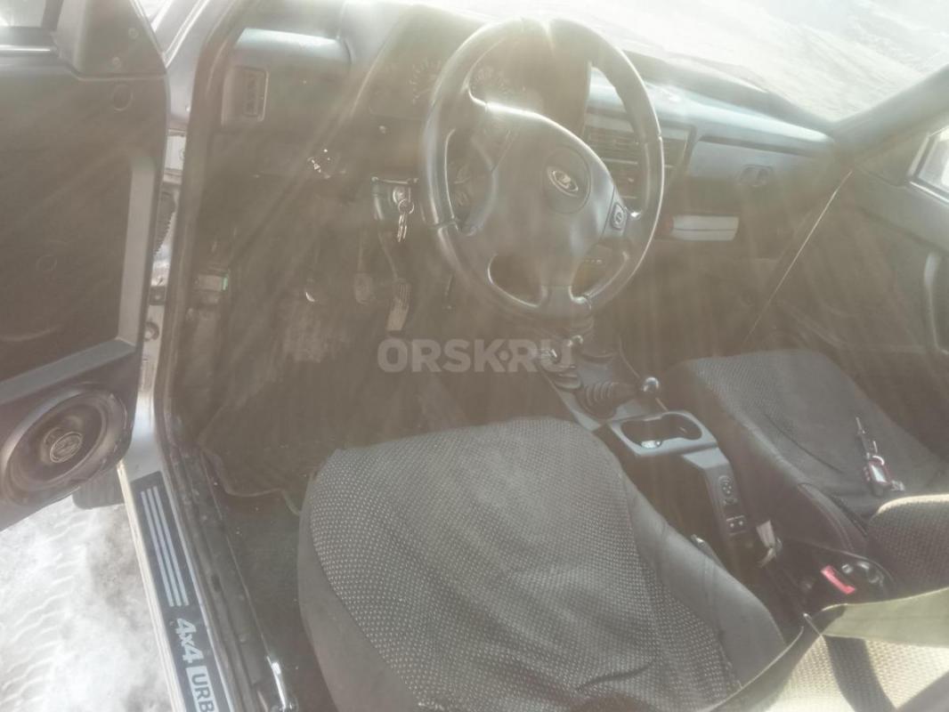 Урбан На полном ходу 1 хозяин без дтп в родной краске по кузову рыжики , по салону все чисто - Кувандык