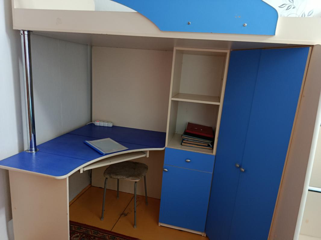 Продаётся кровать чердак за 5000. - Гай