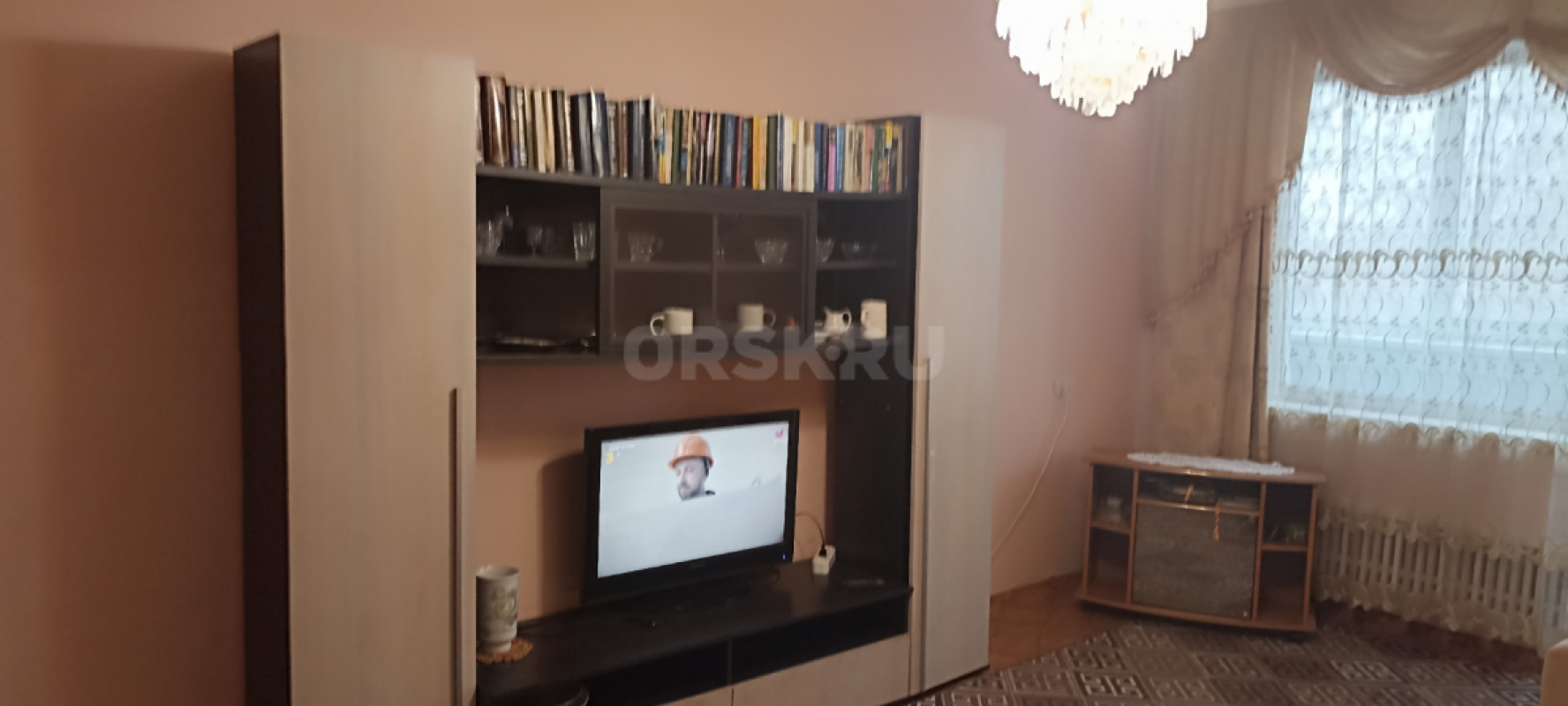 Сдается уютная двухкомнатная квартира на длительный срок. - Орск