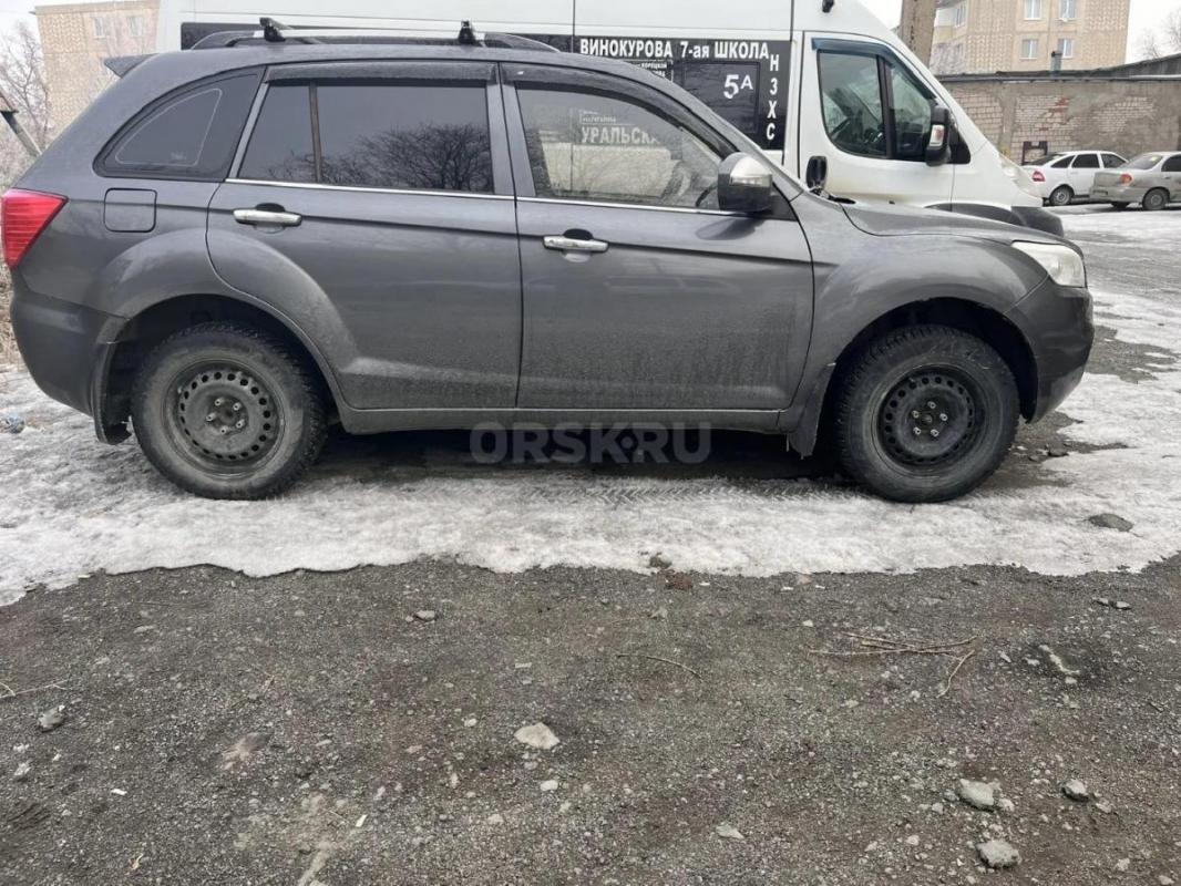 Лифан Х60 в отличном состоянии без ДТП владею 5лет есть все что нужно, два комплекта колёс Лето на л - Новотроицк