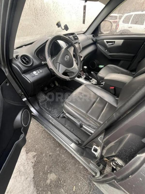 Лифан Х60 в отличном состоянии без ДТП владею 5лет есть все что нужно, два комплекта колёс Лето на л - Новотроицк