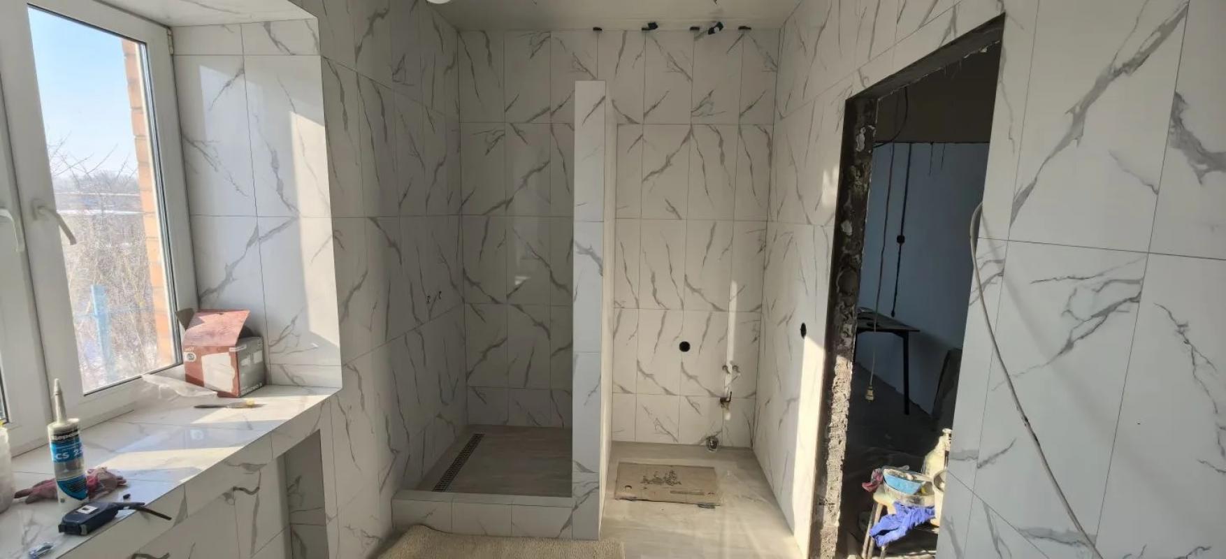 Предлагаем свои услуги по ремонту и отделке:
Частично или "пoд ключ". - Новотроицк