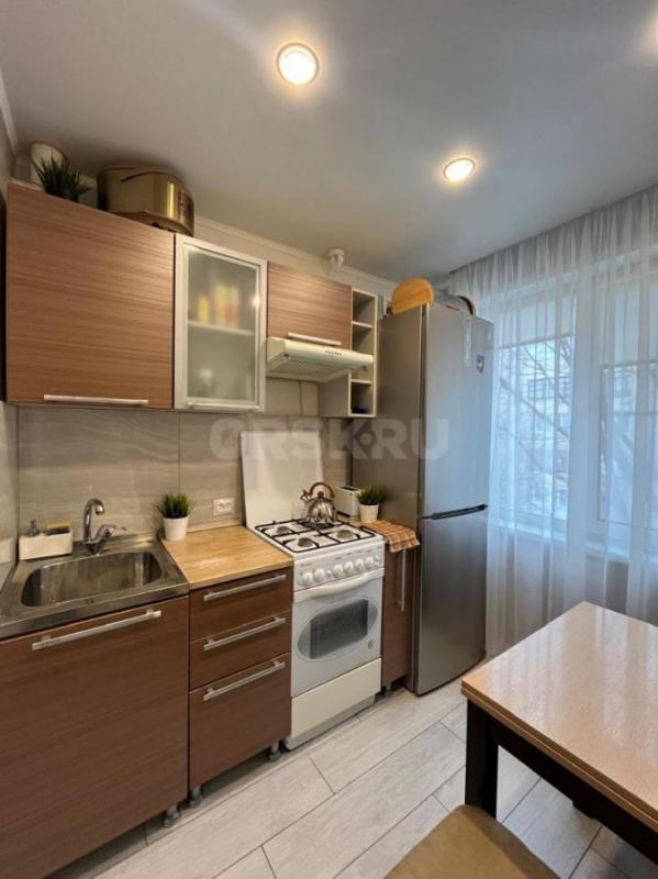 СРОЧНО ПРОДАМ без комиссий 3-х комнатную квартиру в районе пл. - Орск